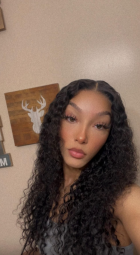 This wig is so beautiful I like it. Hair is s