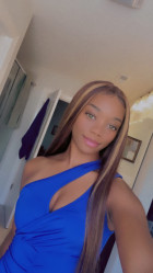 Wig is super cute and easy to install, very b