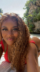 I got this wig installed twice and istill lov