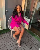 I love this wig it's very full to the end and