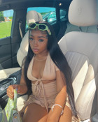 This wig is soft, and feels lightweight. The