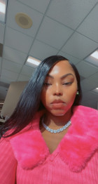 I love this wig. It was so pretty straight ou