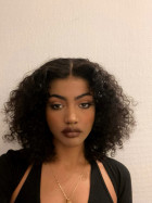 OMG this hair is amazing... wig is full, soft