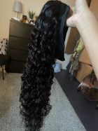 Hair is beautiful and soft with no smell. Goo