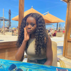 I LOVE LOVE LOVE this wig. It's so pretty and