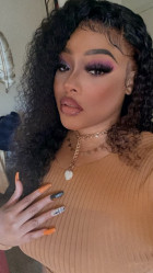 Y’all get this wigggg!!! The curls are givi