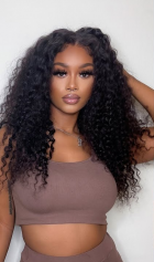 Beautiful wig! The lace was easy to bleach an