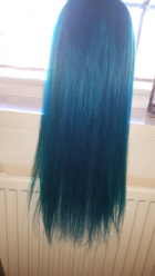 This hair is so beautiful, no smell.. minimal