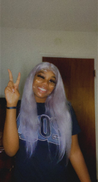 Very good hair no shedding at all lace looks 