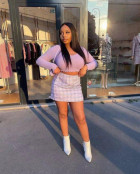 Love this hair! The wig is beautiful! No smel