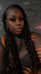 I love this wig!! The lace is really good an