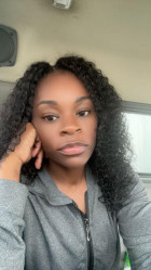 This wig looks so natural. The softness & cur